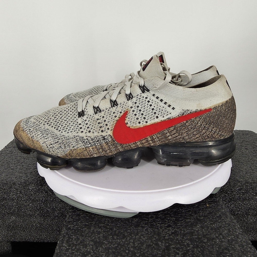 Nike Air VaporMax Flyknit Pale Grey Red Men's Size 12 Running Shoes 849558-020